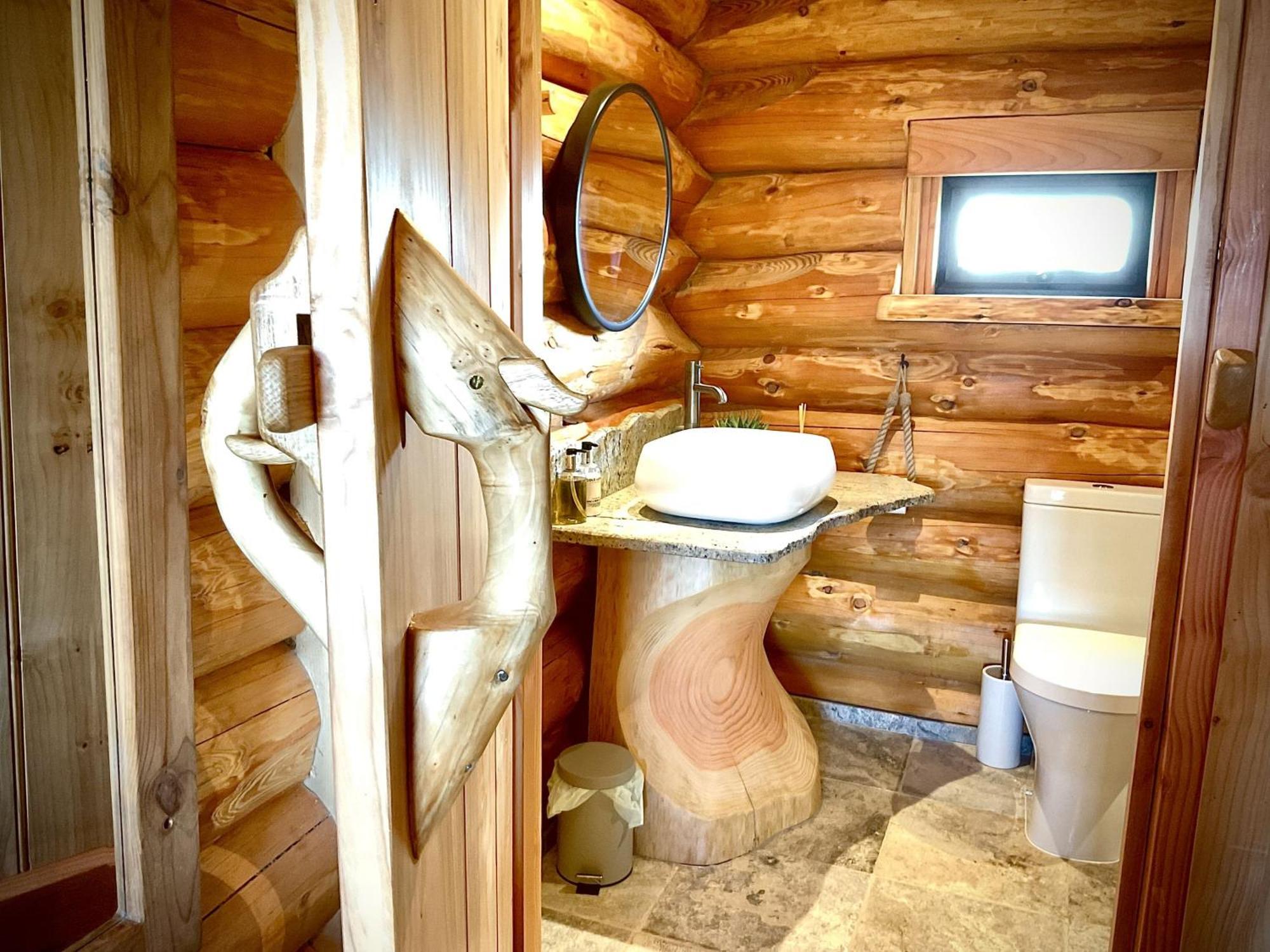 Rowan - Tedstone Log Cabins Bromyard Extérieur photo